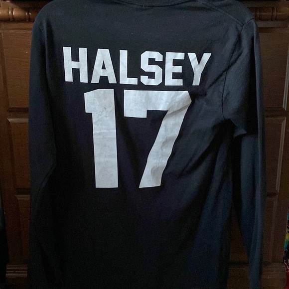 HALSEY BLACK LONG SLEEVE - Picture 1 of 3